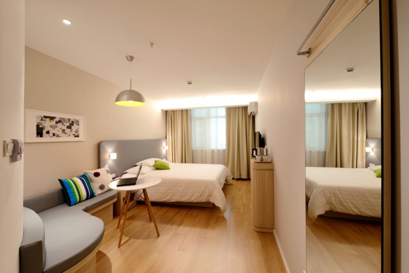 hotel-CANNES-min_hotel_guest_room_new-634601